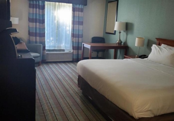 White Pine Lodge image 6